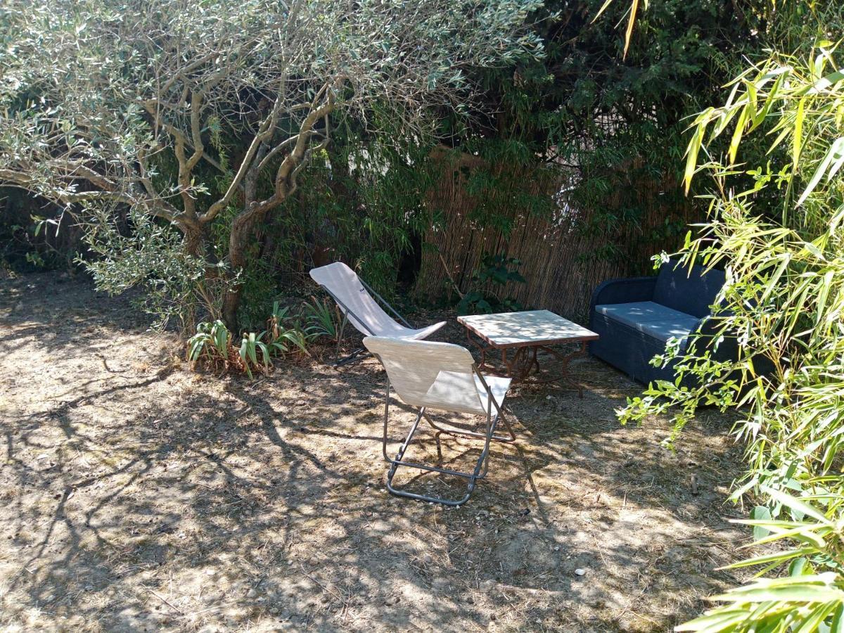 Chalet Agréable, à proximité du centre historique, Golf Academy Villeneuve-lès-Avignon Extérieur photo